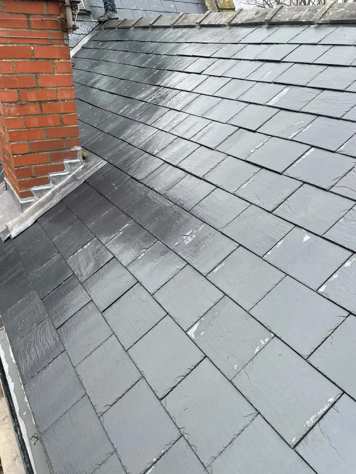 Slate repair at the chimney
